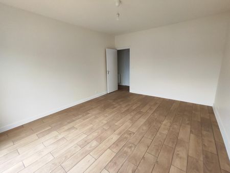 Location Appartement 2 pièces 49m² POITIERS 86000 - Photo 3