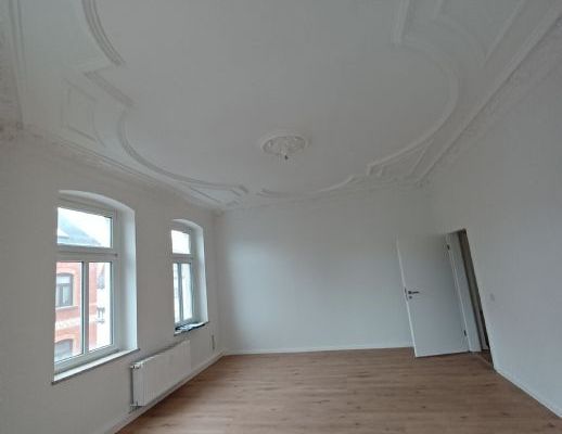 Neu sanierte 4 Raum Wohnung mit 2 Bädern, Stuckdecken ab sofort zu vermieten Wilkau-Haßlau - Foto 1