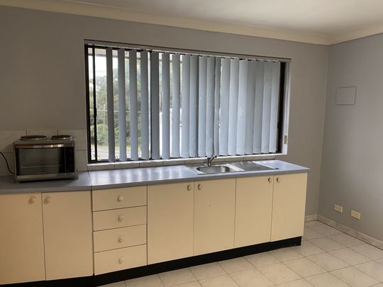 Studio Unit - Photo 1