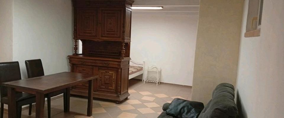 1,5 möbliert alles inkl. nähe Mahlsdorf Süd Souterrain Einf.haus - Photo 1