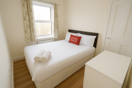 3 bedroom flat to rent - Photo 3