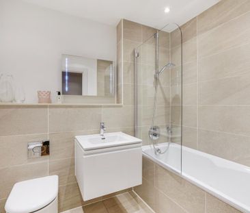 Rothsay Court, Gower Road, Weybridge, Surrey, KT13 - Photo 6