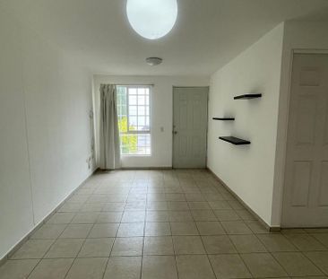 RECIÉN remodelada CASA en paseos del bosque - Photo 5