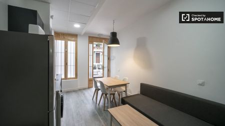 valencia, Valencian Community 46011 - Photo 2