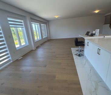 For Lease - 41 Winery Way Unit# Lot 31, Barrie, Ontario - Photo 3