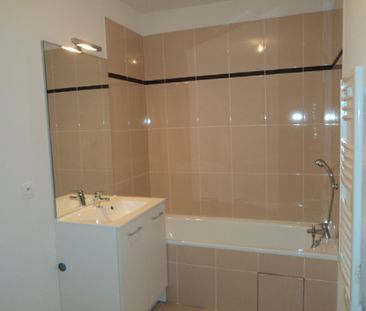 Location Appartement 2 pièces 40m² - Photo 3