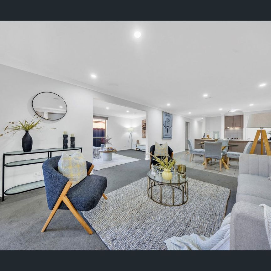 Space, Style & Comfort Combined in the Heart of Point Cook !! - Photo 1