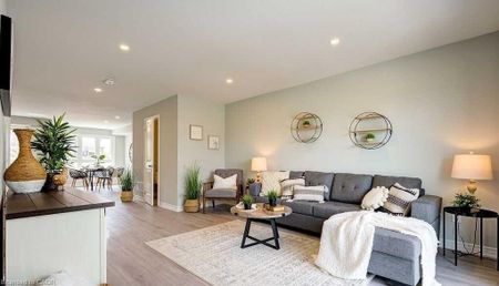 281 Chapel Hill Drive – Kitchener, Ontario - Photo 5