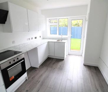 3 bedroom bungalow to rent - Photo 4