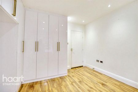 4 bedroom terraced house to rent - Photo 4