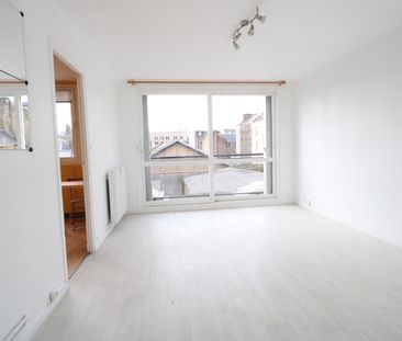 Location Appartement 1 pièce 28m² - Photo 1