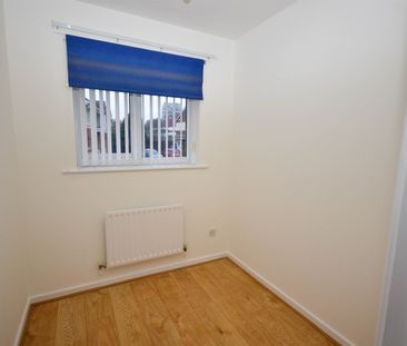 3 bed semi-detached house to rent in Chaucer Close, Gateshead, NE8 - Photo 2