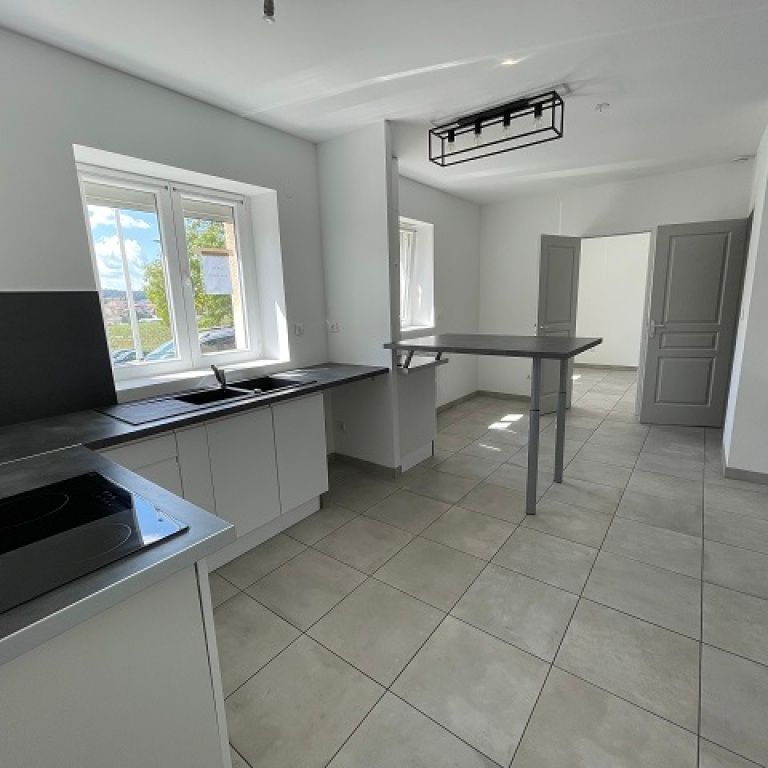 Location Appartement 2 pièces 38m² ROCHE LA MOLIERE 42230 - Photo 1