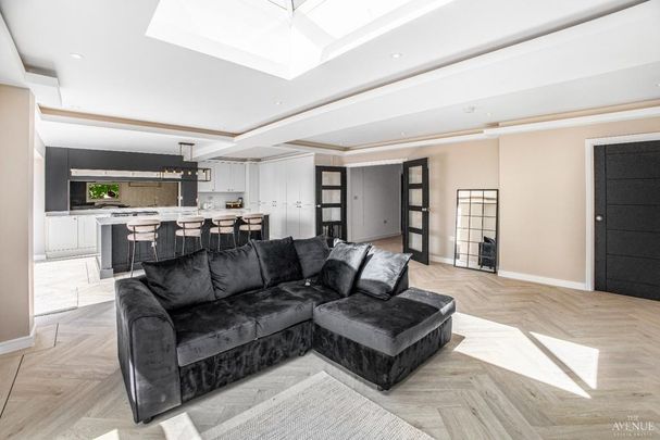 4 bedroom detached house to rent - Photo 1