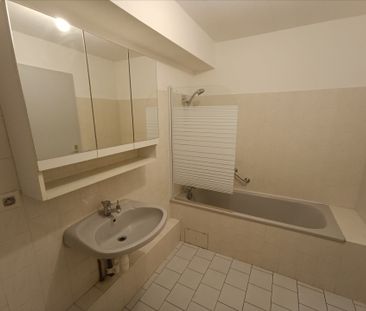 Location Appartement 1 pièce 37m² - Photo 2