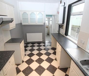 3 bedroom terraced house to rent - Photo 6