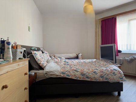 Te huur: 2 slaapkamer appartement in centrum Aalst - Photo 2