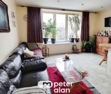 Pontmorlais, Merthyr Tydfil, CF47 - Photo 2