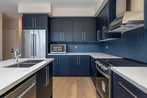 For Lease - 1 Ruby Crescent Road, Orillia, Ontario - Photo 1