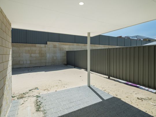 Modern Comfort in Eglinton's Heart - Photo 1