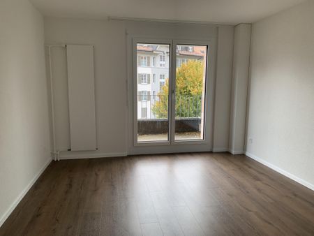 Rue Louis-Agassiz 8 - appartement 1er Est - Foto 2