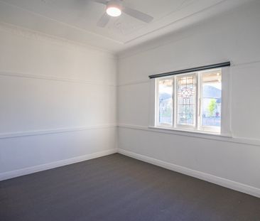 204 Denison Street, Broadmeadow NSW 2292 - House For Rent | Domain - Photo 3