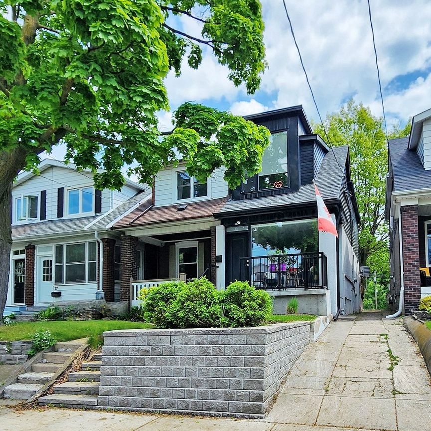 For Lease - 33 Lawlor Avenue Unit# Lower, Toronto, Ontario - Photo 1