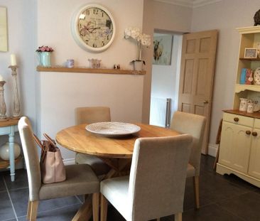 2 bedroom semi-detached house to rent - Photo 5