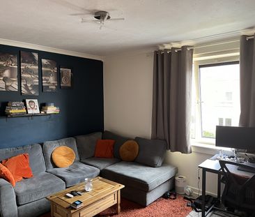 Room in a Shared Flat, Stenhouse Avenue West, EH11 - Photo 1