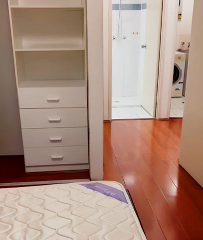 3 bedroom 1 bathroom - Photo 4