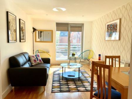 2 bed Apartment for Rent - Photo 4