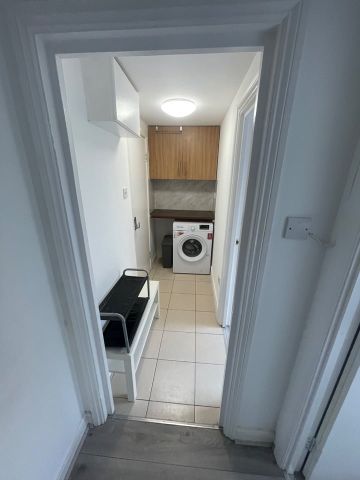 1 Bed Flat, Caledonian Road, N1 - Photo 2