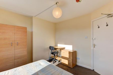 8 bedroom house to rent - Photo 4