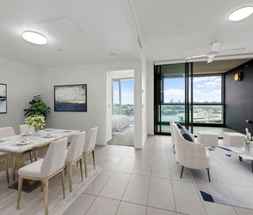 Level 13 with River & City views! - Photo 1
