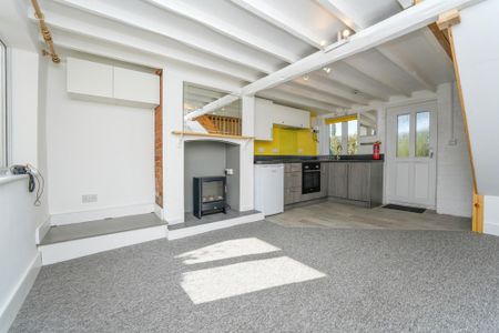 1 bedroom cottage to rent Priory Cottage, The Green, Longcot, SN7 - Photo 2