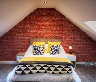 2 bedroom flat to rent - Photo 3