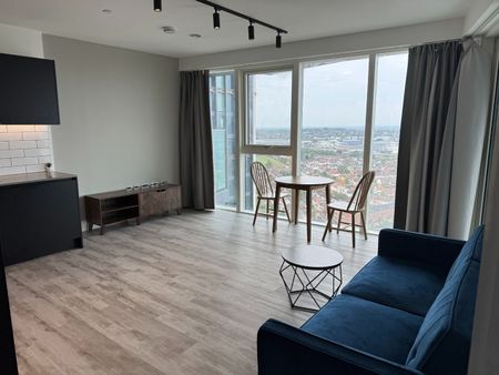 1 Bed Flat, Portal Way, W3 - Photo 3