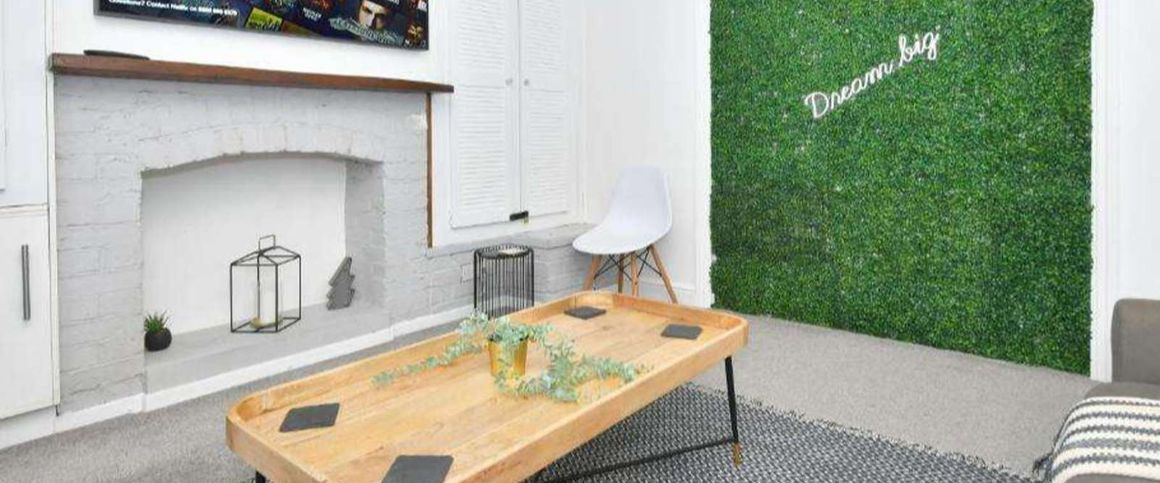 London Road Room 4 - Photo 1