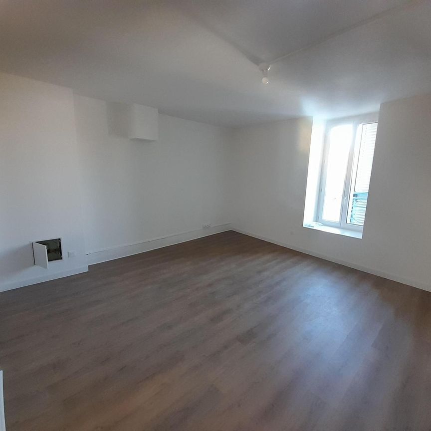 Location Appartement 3 pièces 70m² MACON 71000 - Photo 1
