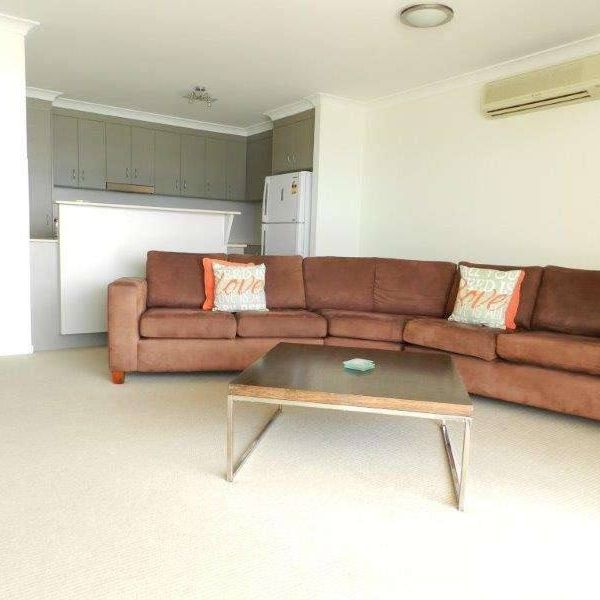 Drinks on the Verandah Overlooking the Water - Photo 1