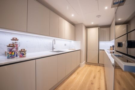 Baker Street, London, , NW1 6XE - Photo 2