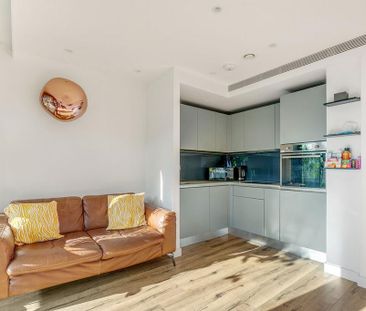 Studio to rent - Photo 2