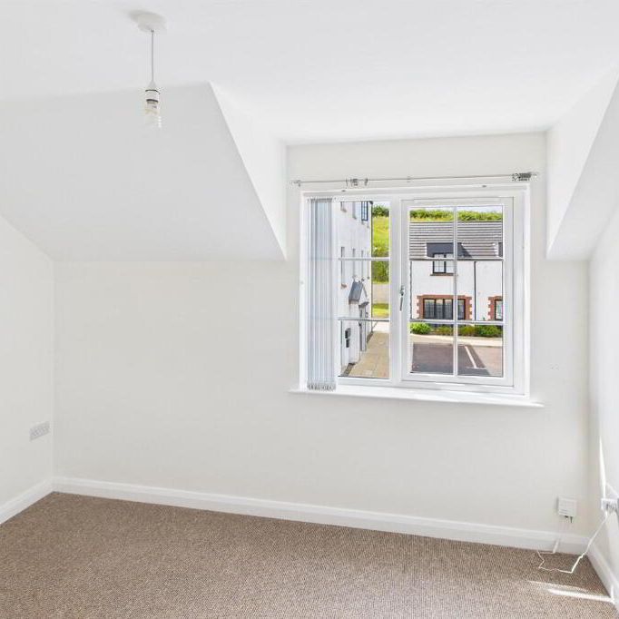26 Fort Manor, Dundonald, Belfast, BT16 1ZA - Photo 1