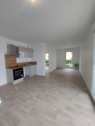 location Appartement T2 DE 48.14m² À PETIT COURONNE - Photo 1