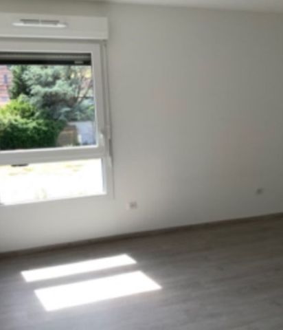 Location Appartement 3 pièces 64m² - Photo 2