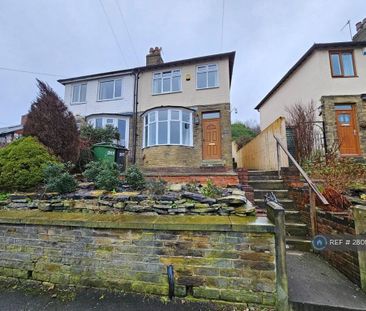 2 bedroom semi-detached house to rent - Photo 5