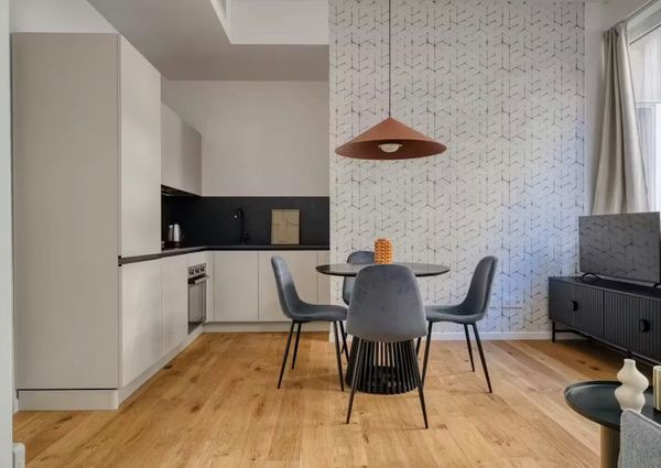 Via Francesco Daverio, Milan, Lombardy 20122