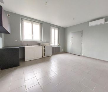 Location Appartement 2 pièces 42m² CAUDEBEC LES ELBEUF 76320 - Photo 2