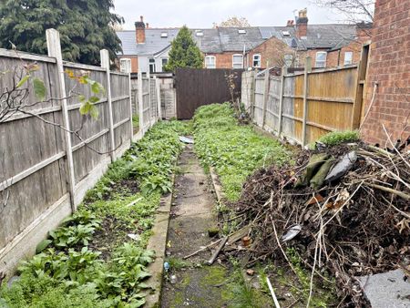 2 bedroom terraced house to rent - Photo 5