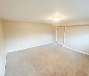 For Lease - 35 Laburnham Avenue, Toronto, Ontario - Photo 4